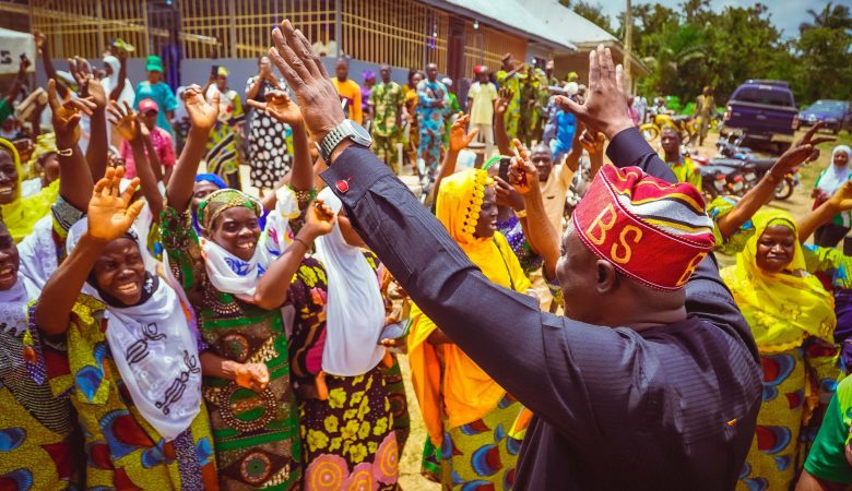 Adeleke, Salam Receive Hundreds decampees From APC, ADP, Into PDP